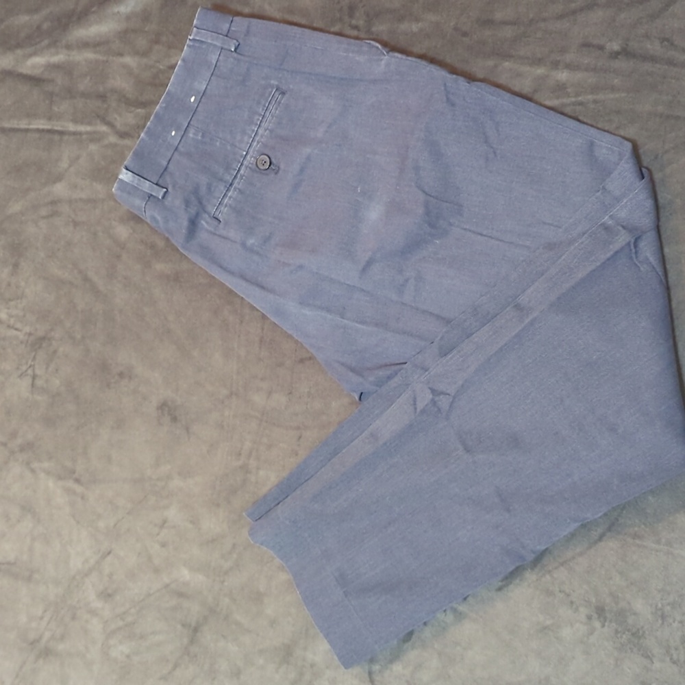 Express Innovator in Navy, Size 30x30